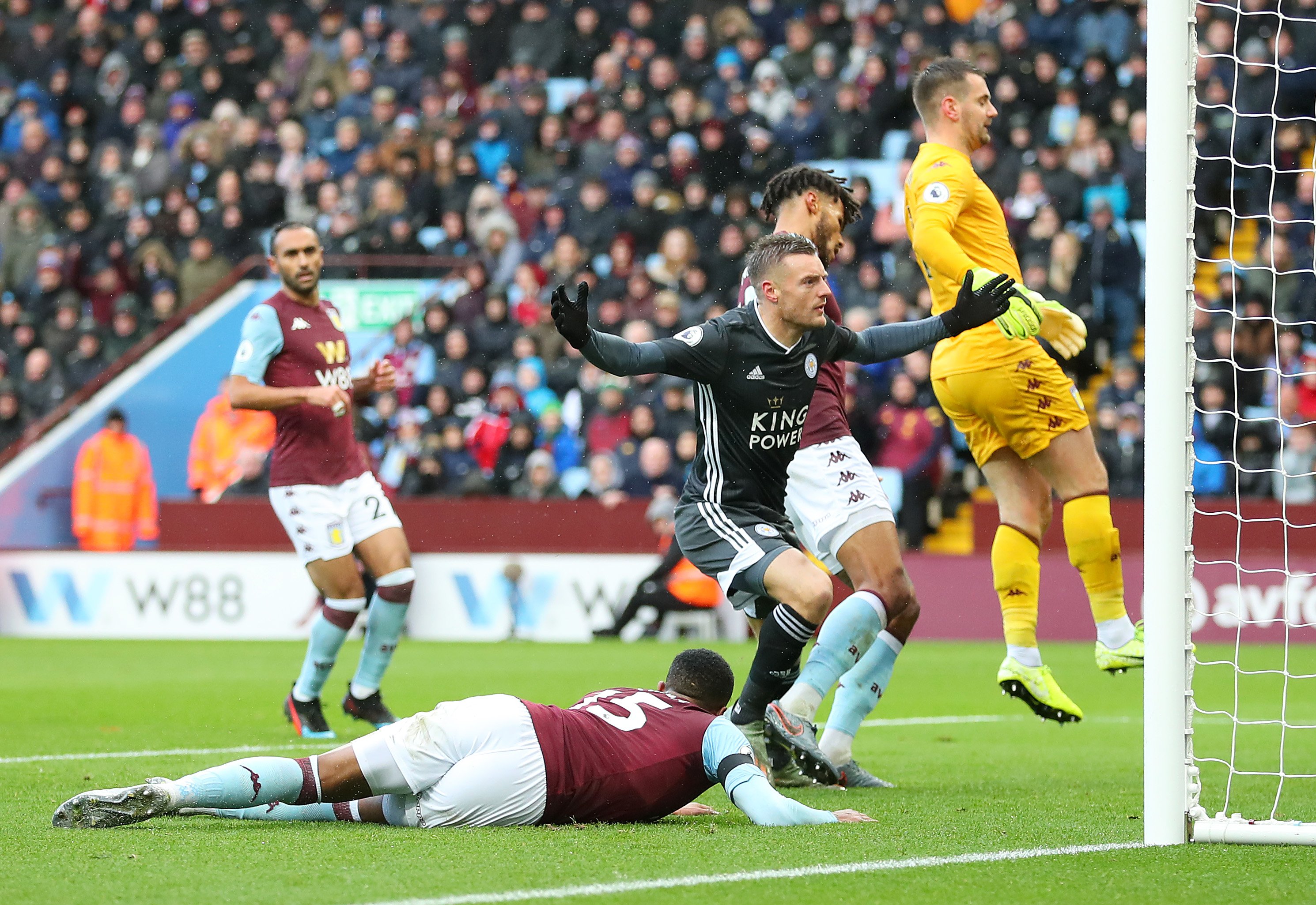 尽管他们在 尽管他们在